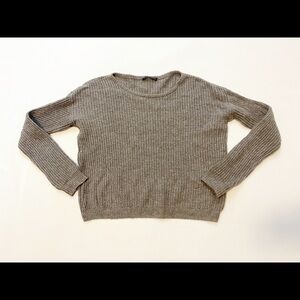 brandy melville gray sweater size M